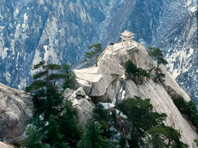 El sendero más peligroso del mundo (El sendero de Huashan)