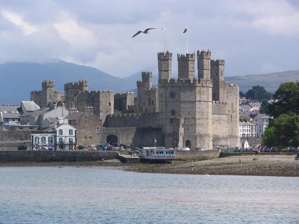 La Edad Media [Bien Completo]