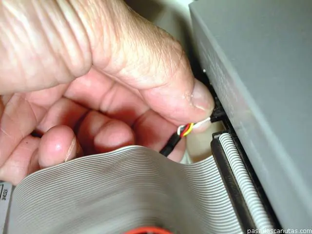 Como Instalar y Reparar un CD-ROM/DVD-ROM