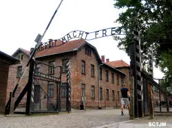 Un poco de info sobre Auschwitz.