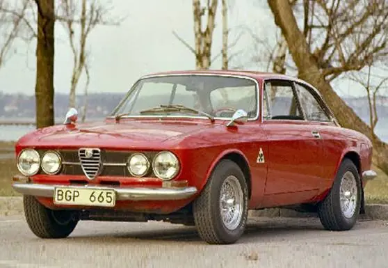 Alfa Romeo Giulia GT-Bueno, bonito y barato