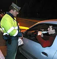 Mitos de como burlar el control de alcoholemia! xD