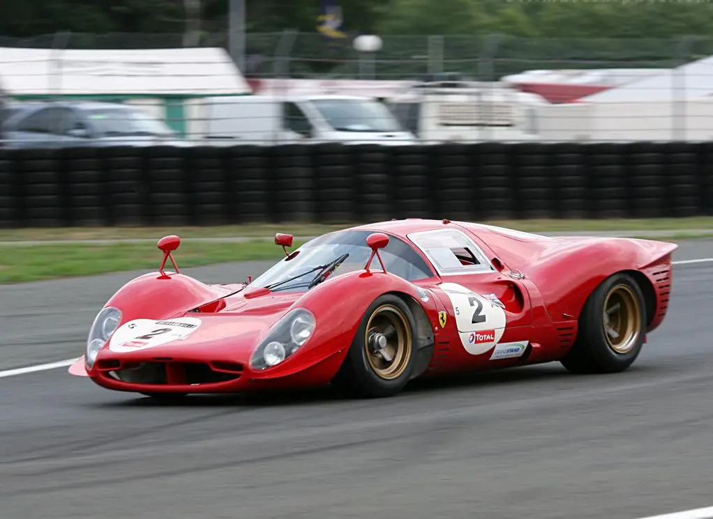 algunos de los prototipos de ferrari en le mans