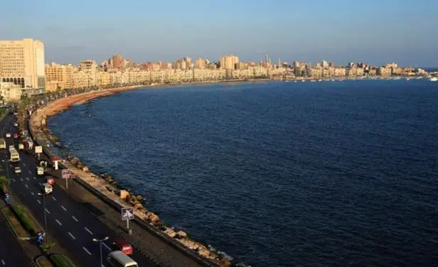 Hallan restos de una antigua ciudad en Alejandría, Egipto