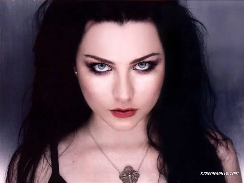 Amy Lee :)