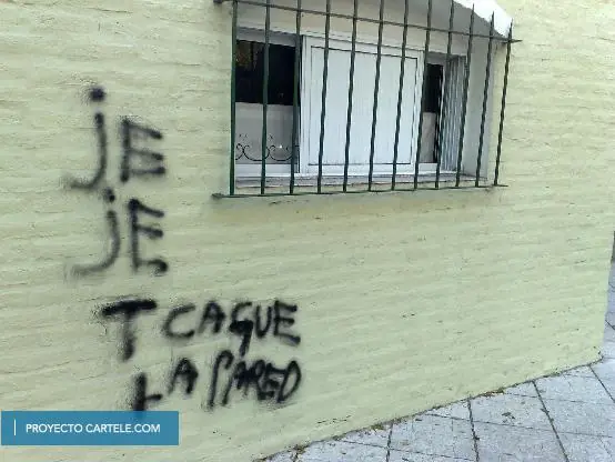 Letreros de Groserias e Insultos: Entra, no te Arrepentiras!