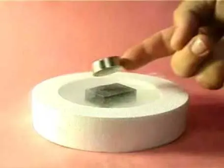 Cómo hacer levitación magnética