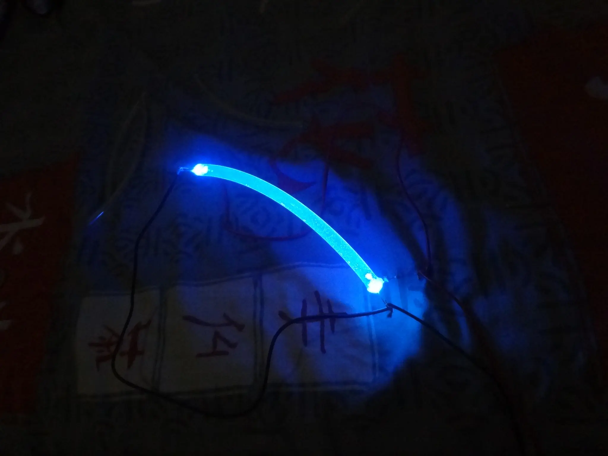 Queres un tubo de neon? Toma es muy facil.