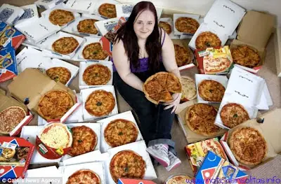 Joven lleva 8 años comiendo pizza