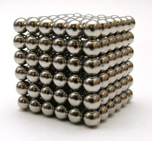 "figuras del neo cube"