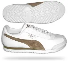 Casi 100 años en zapatillas