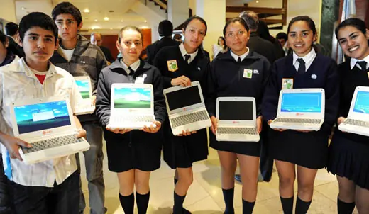 Repudio a la prohibición desbloquear netbook's del Gobierno