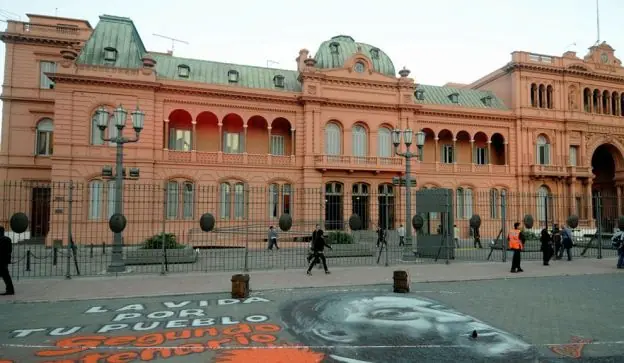 En la Casa Rosada se puede comer por $3