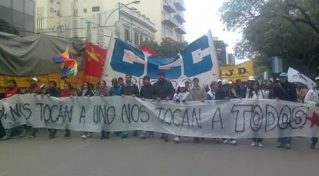 Movilización en repudio a visita de CFK