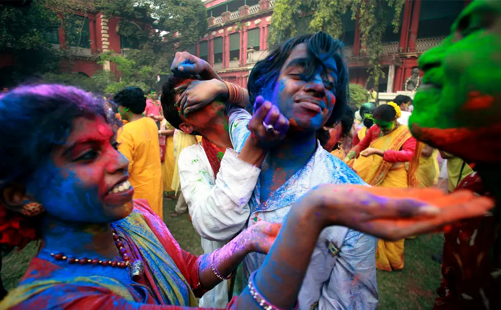 Holy-Festival del Color.. Hacemos uno(?)