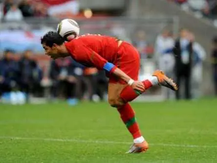 Cristiano Ronaldo: “Dios nunca duerme, sabe quién se lo m