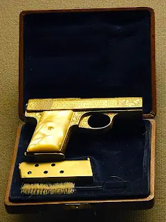 Algunas de las armas mas lujosas...