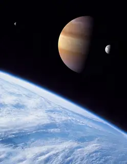 Los 700 planetas extrasolares: exoplanetas con lunas.