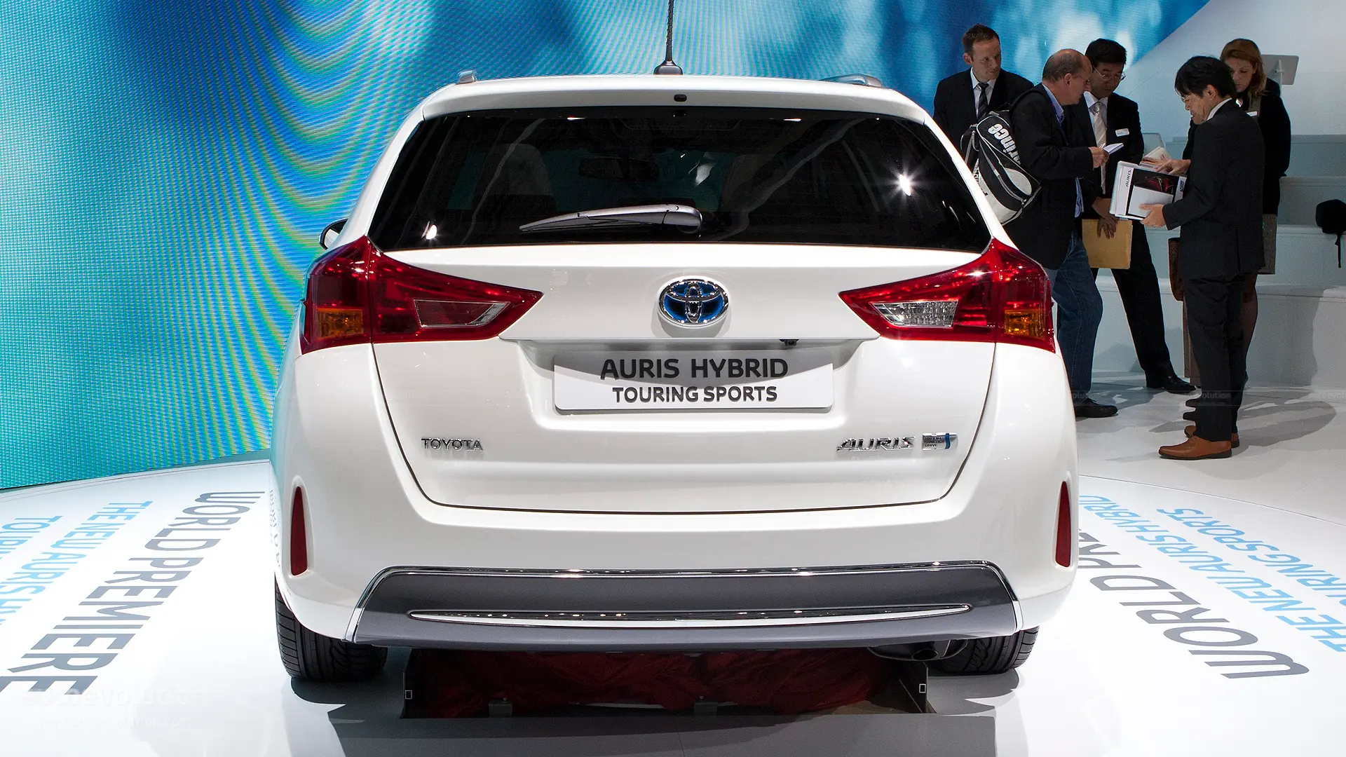 Toyota Auris Touring Sport presentacion y pruebas
