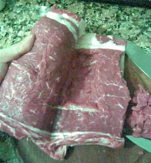 Carne rellena de morcilla (o chorizo)