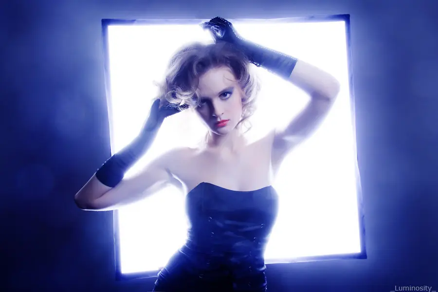 Erotismo y Sensualidad: _Luminosity_ – Sensual Luminosidad