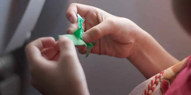 ¿Qué pasa si te tragas un chicle?(Interesante)