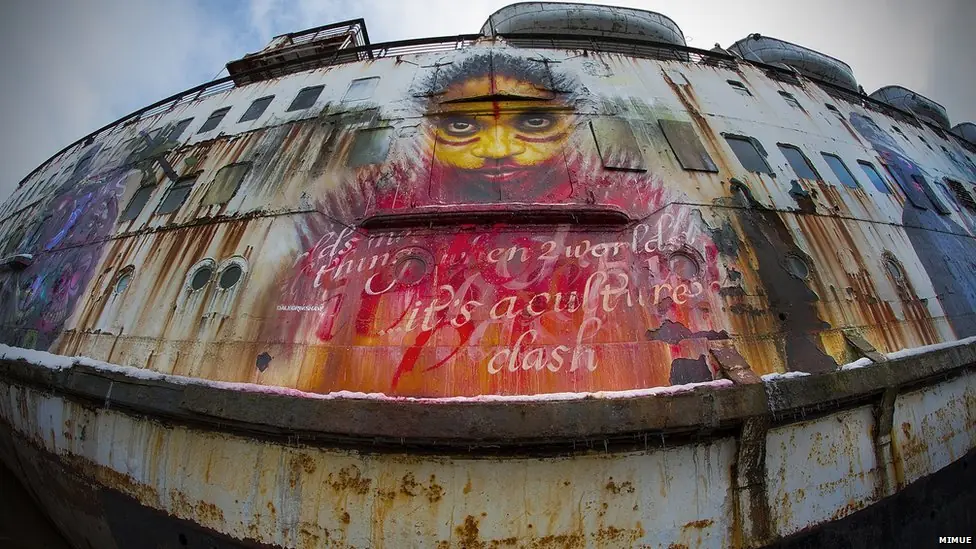 Chatarra abandonada a galería de arte
