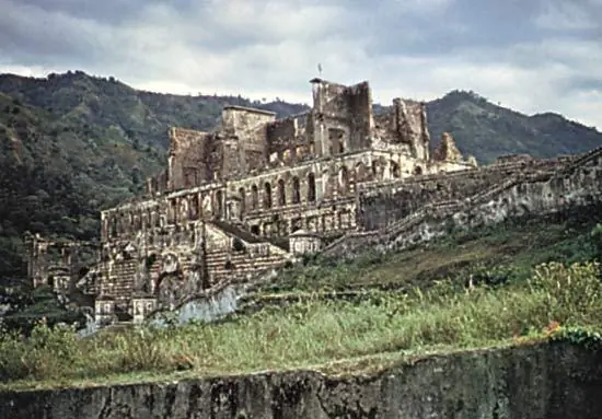 El antiguo palacio Sans Soucí en Haití