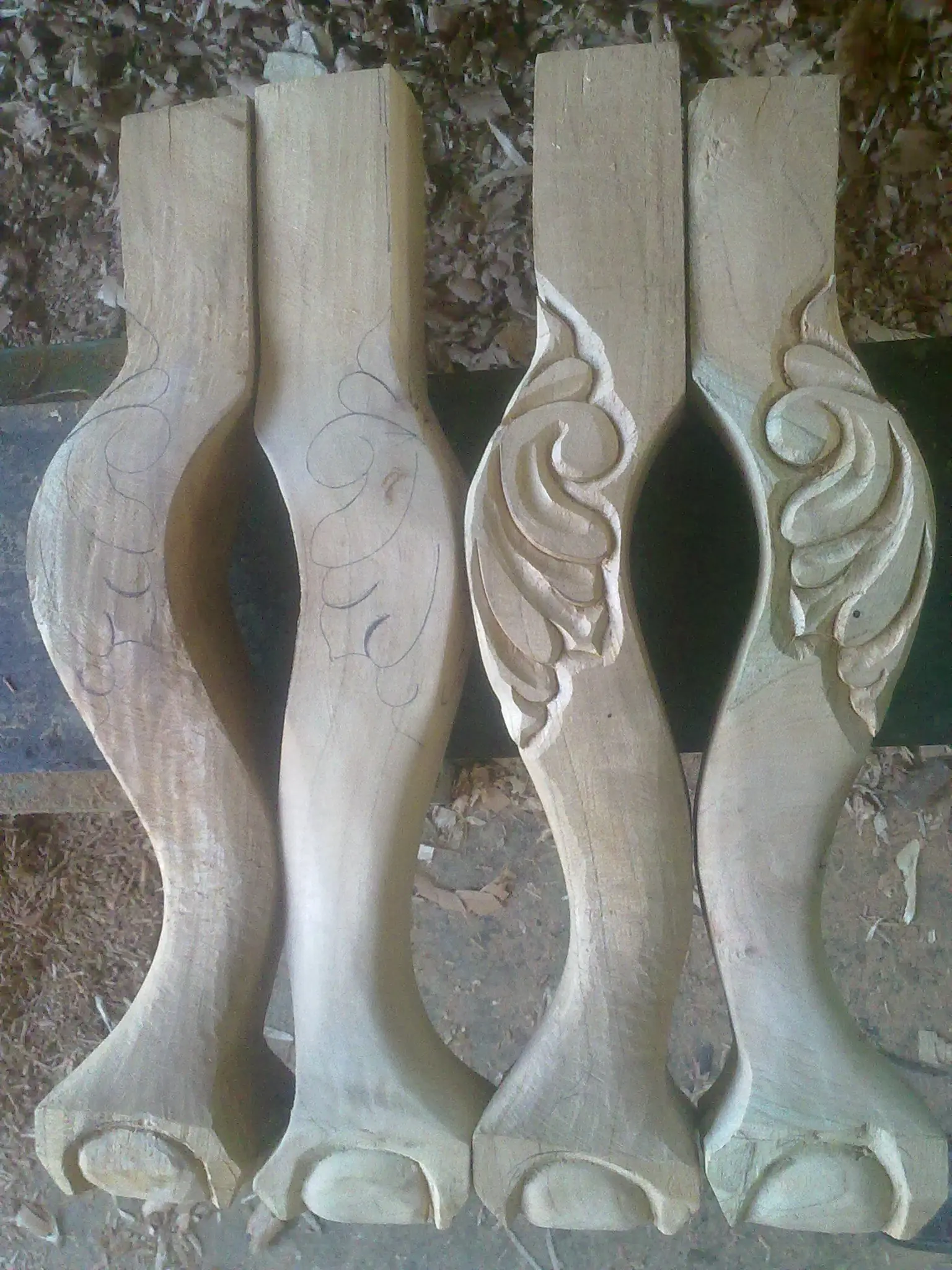 talla en madera aplicada a un mueble
