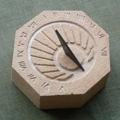 ¿Por qué el 4 en el reloj es IIII en romano?