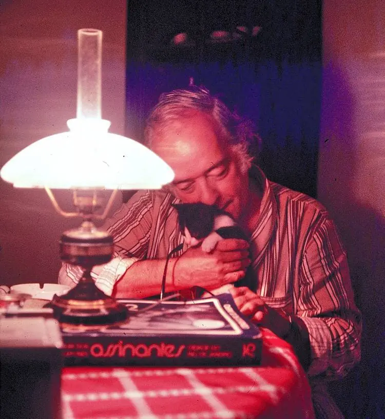Vinicius de Moraes, escribió con un oído en el pueblo
