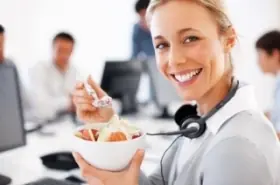 8 tips para comer saludable en el trabajo
