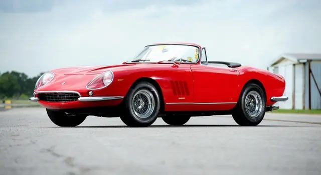 Un Ferrari 1967, el coche más caro en una subasta