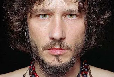 Un Atributo a Enrique Bunbury