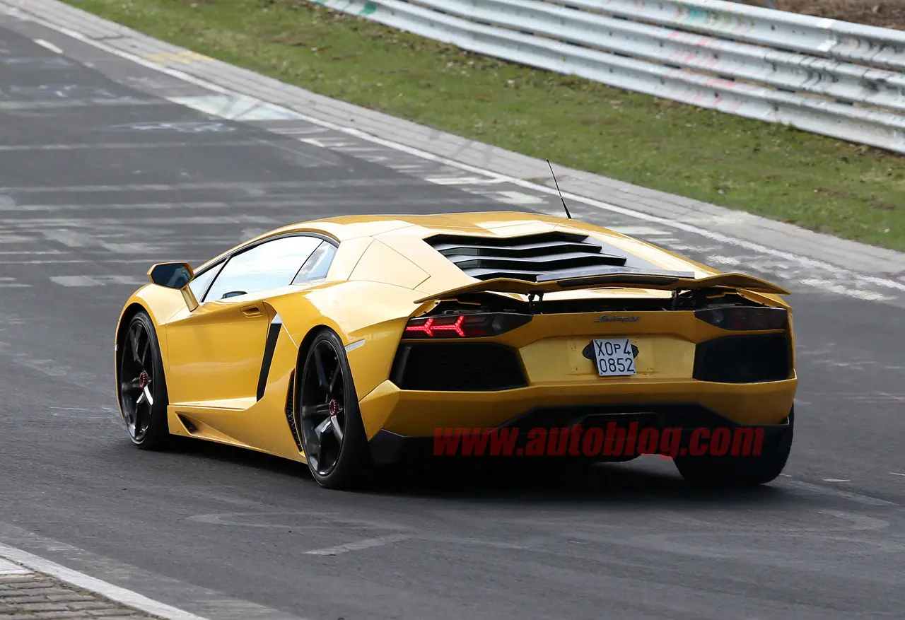 Lamborghini podria estar trabajando en un aventador hibrido