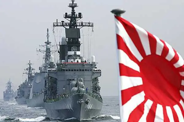 ¿Japón se prepara para la guerra?