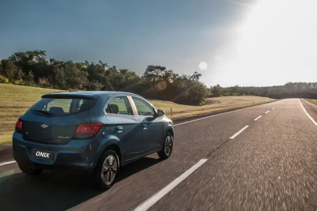 Chevrolet Onix 2014 con caja automática