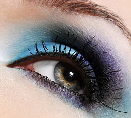 "Ojos de Cristal" Escrito por Chaky182 (Gabriel L)