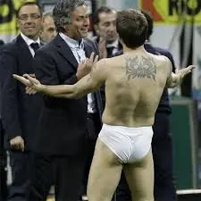 La nueva camiseta del REAL MADRID!!! y demas...recopilatorio