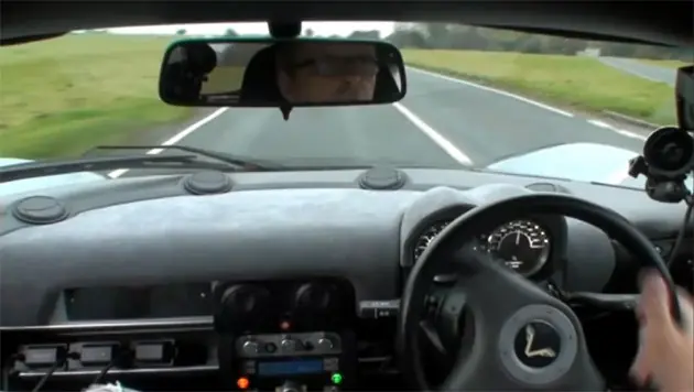 Un auto eléctrico rompe el récord de velocidad.