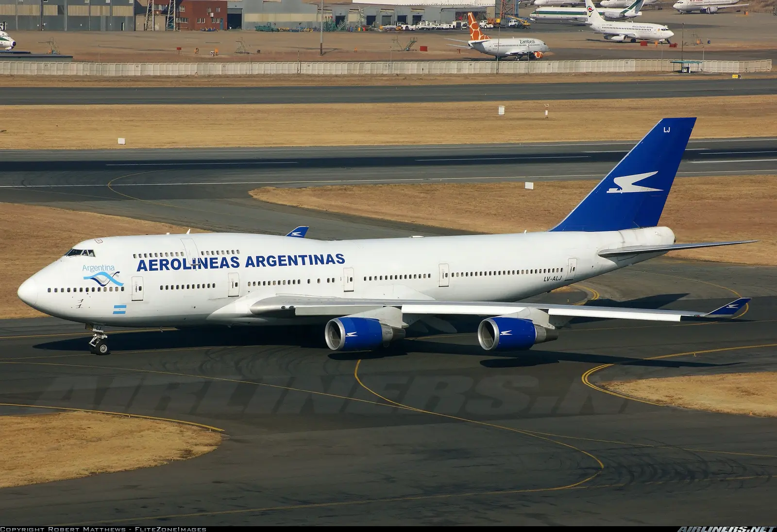 Aerolineas Argentinas 60 años, Alta En El Cielo.