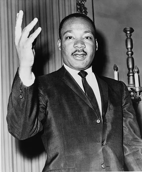 MARTIN LUTHER KING