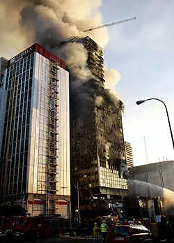 Alocadas teorias sobre el incendio del Windsor