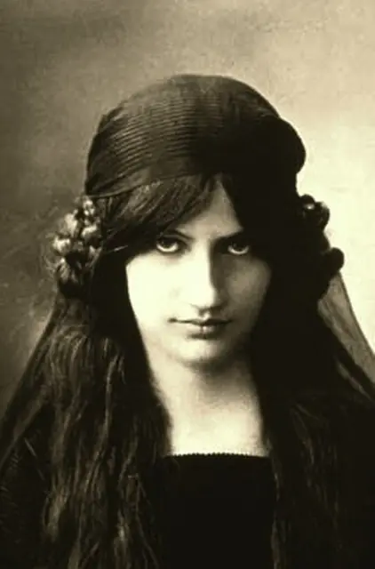 jeanne hebuterne