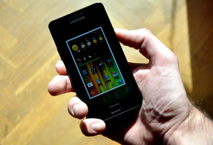 Cómo hacer capturas de pantalla en Ice Cream Sandwich