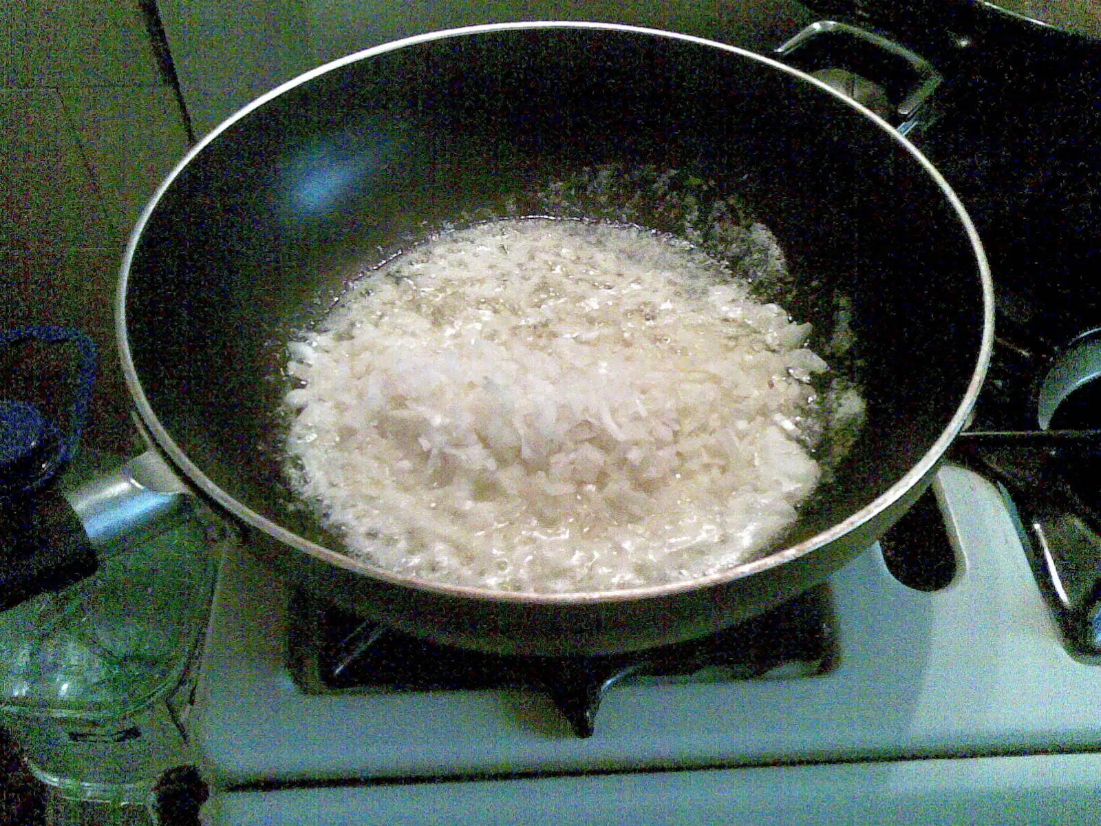Pechugas de pollo con salsa de tomate y camarones