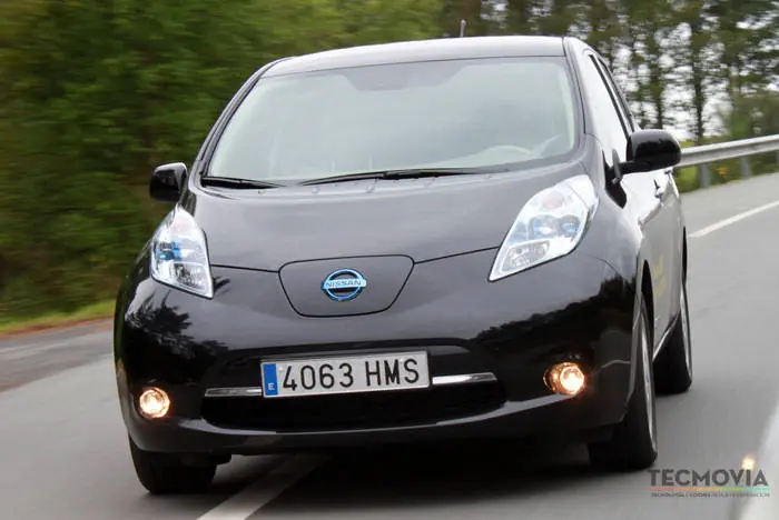 con un Nissan Leaf