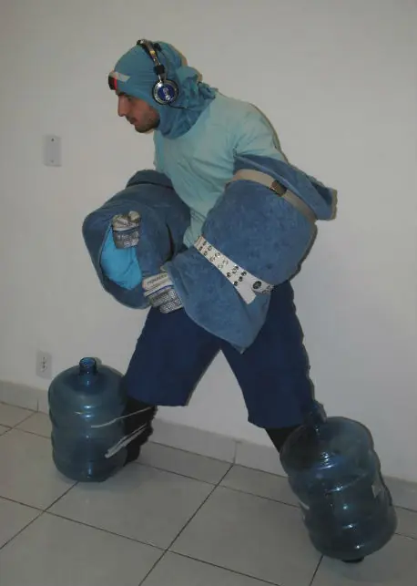 Desmientiendo Me disfrase de Robocop y Megaman, y te lo mues