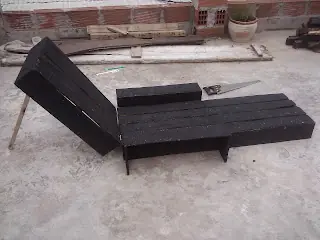 Reposera con Cajas de Madera