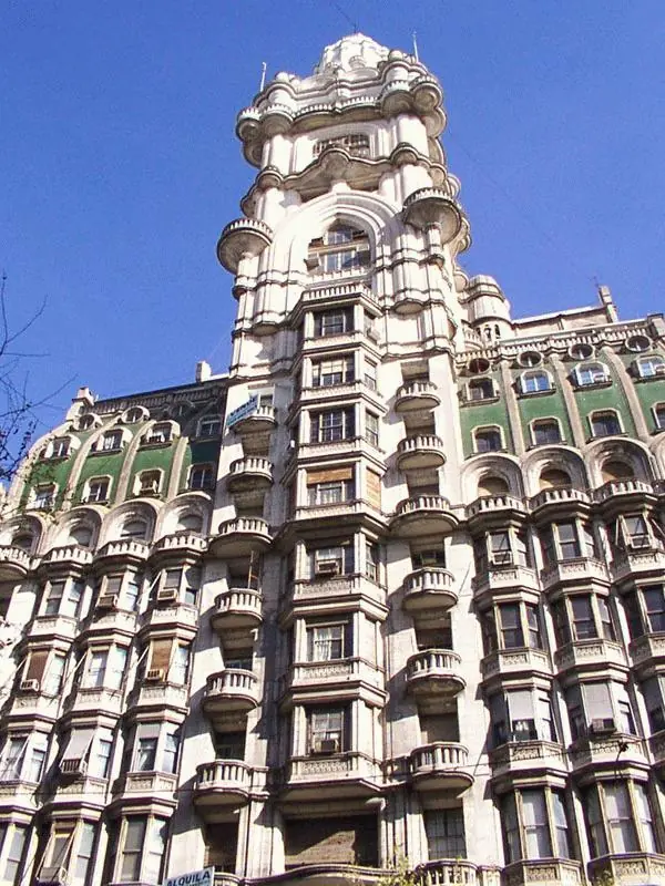 av de mayo